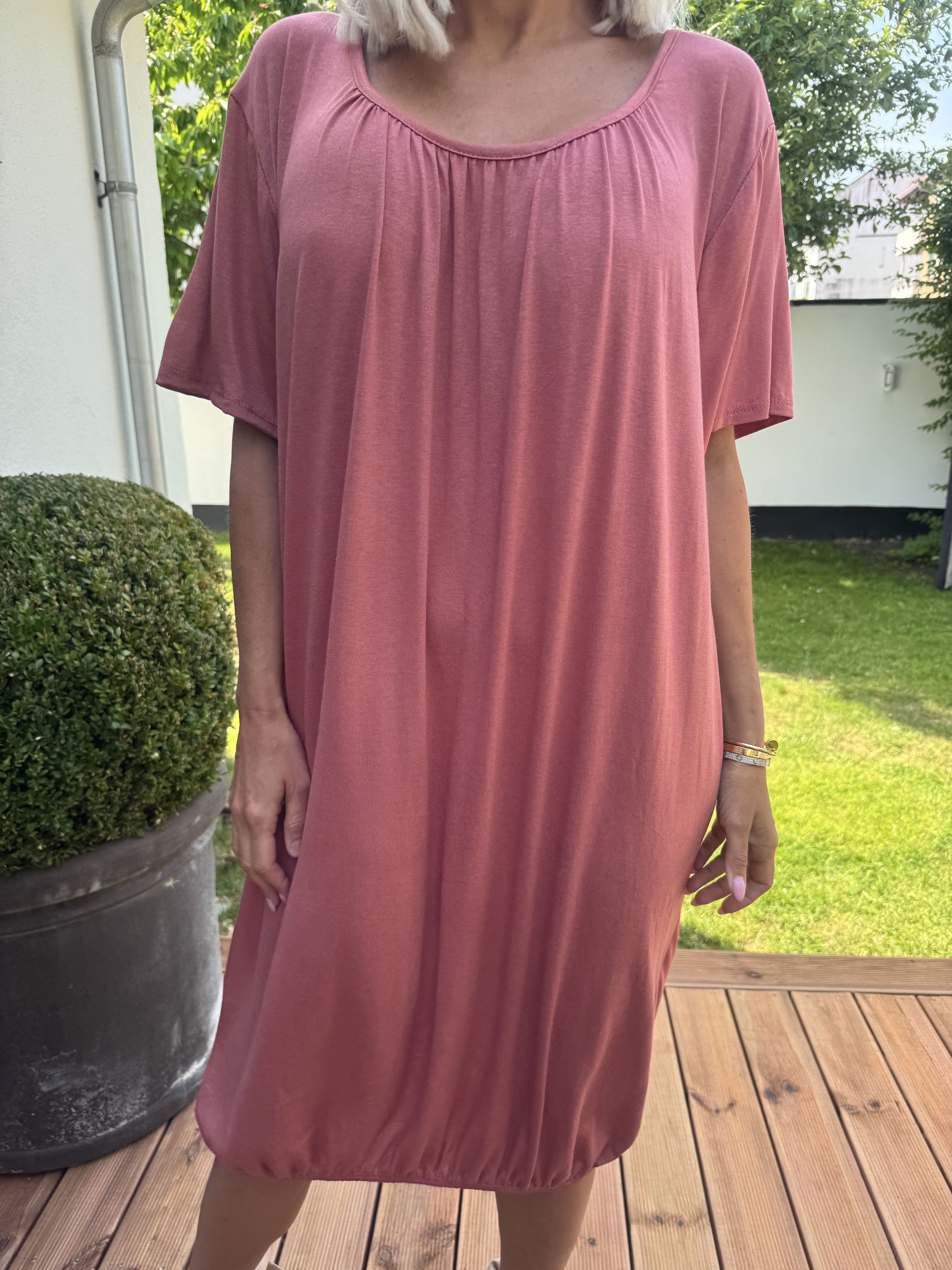 Miracle Dress - Basis kjole i viskose med elastik forneden